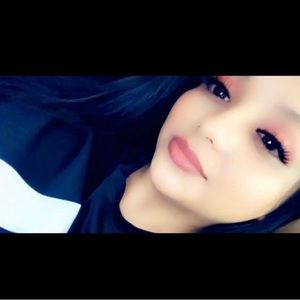 Meet your Posher, Nessa